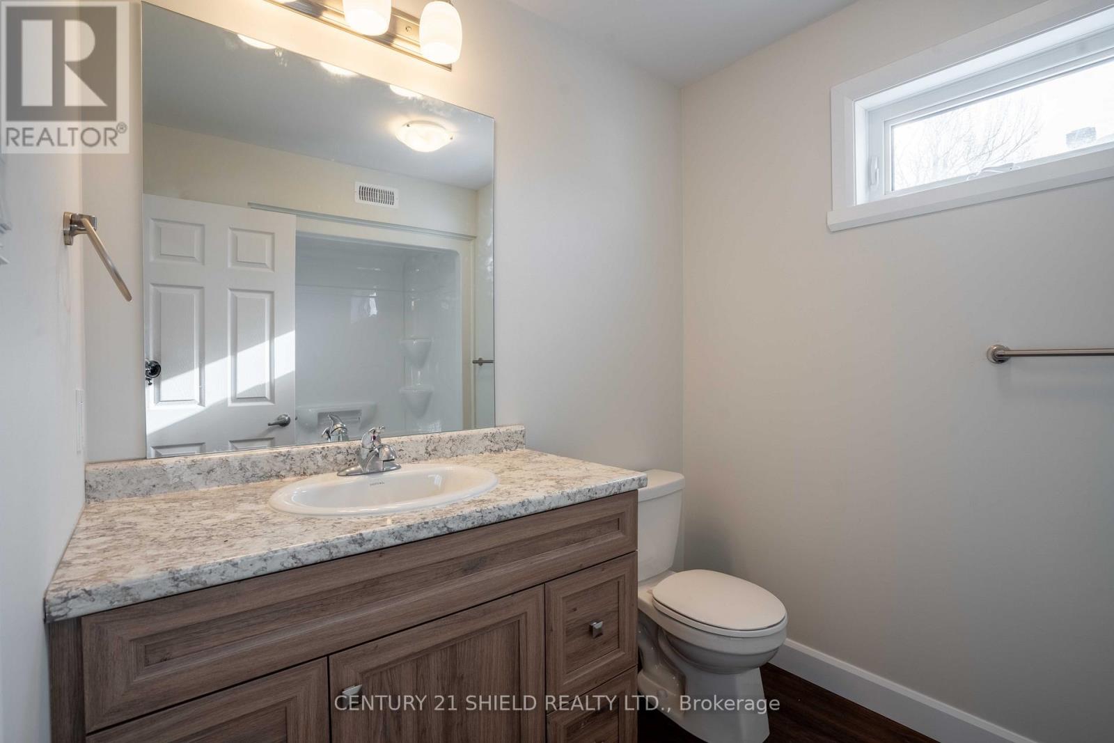 Photo 12 of 301 Kooiman Avenue, Cornwall ON