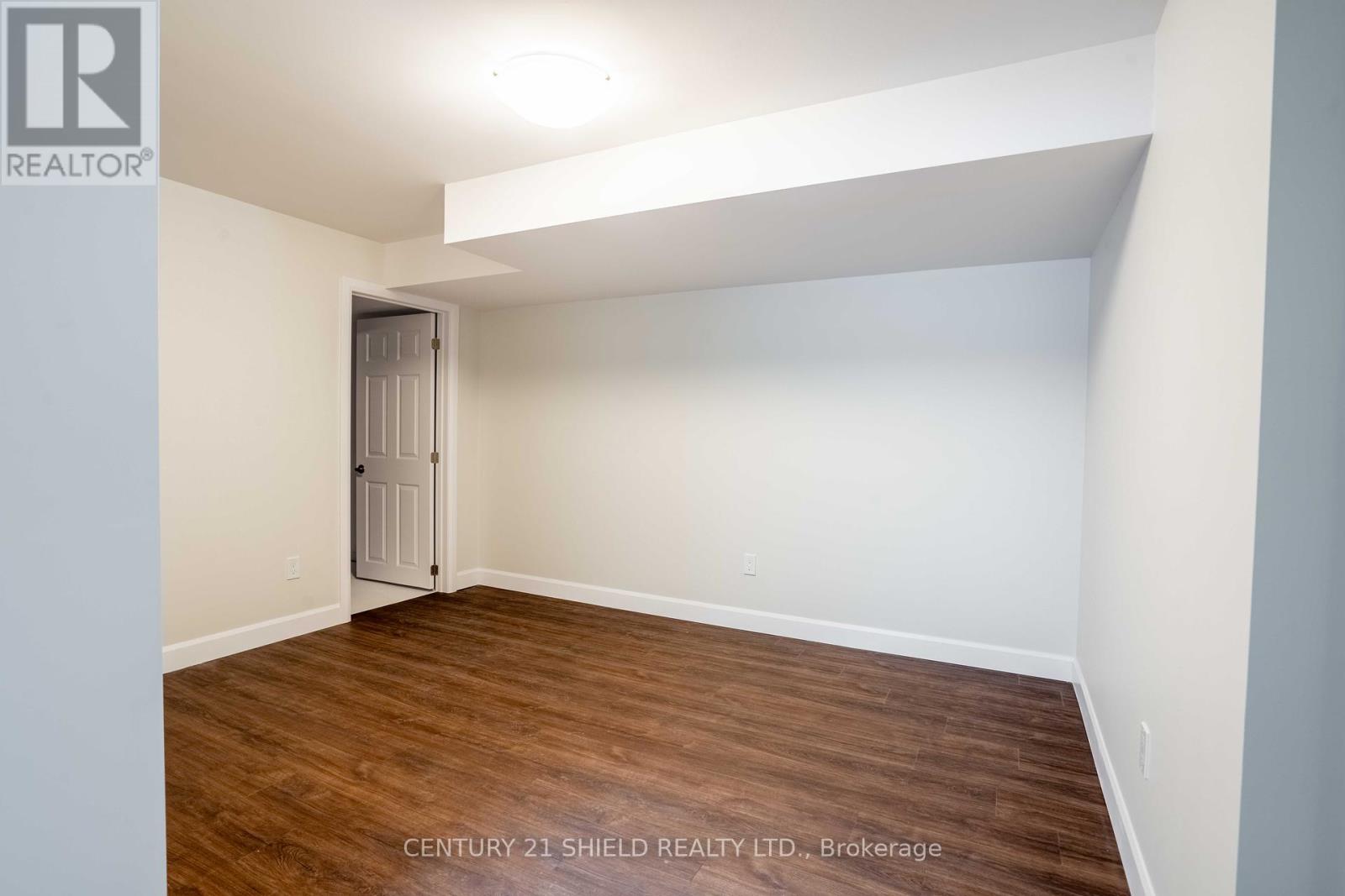Photo 14 of 301 Kooiman Avenue, Cornwall ON