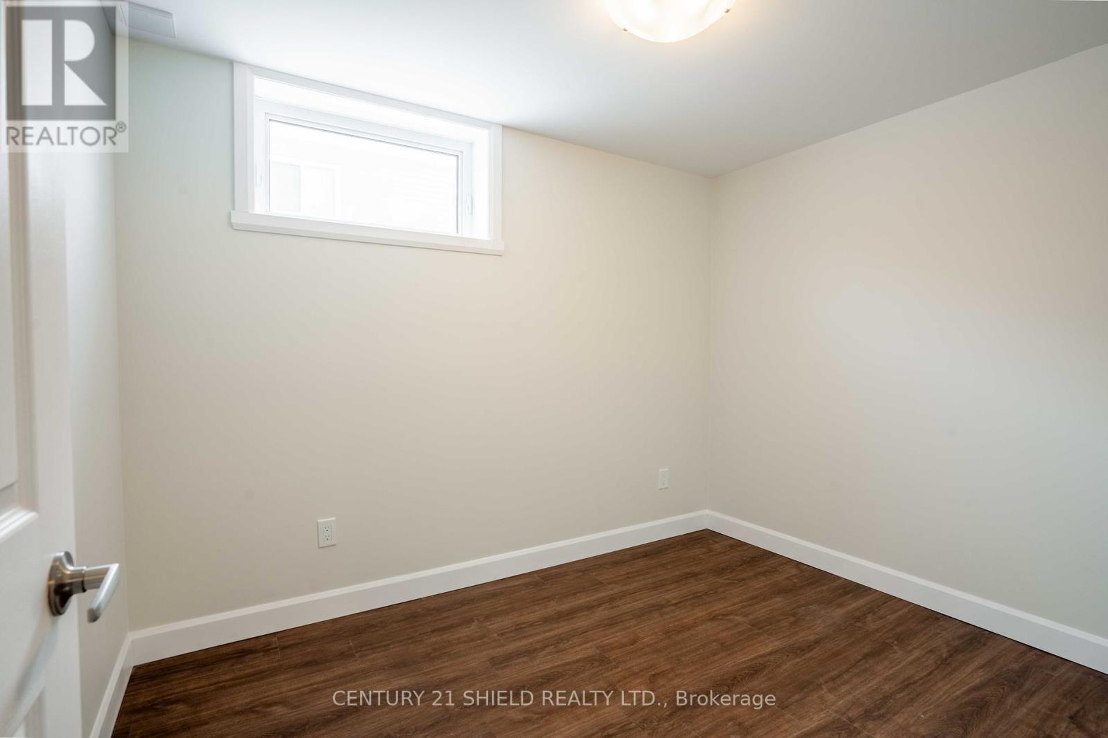 Photo 15 of 301 Kooiman Avenue, Cornwall ON