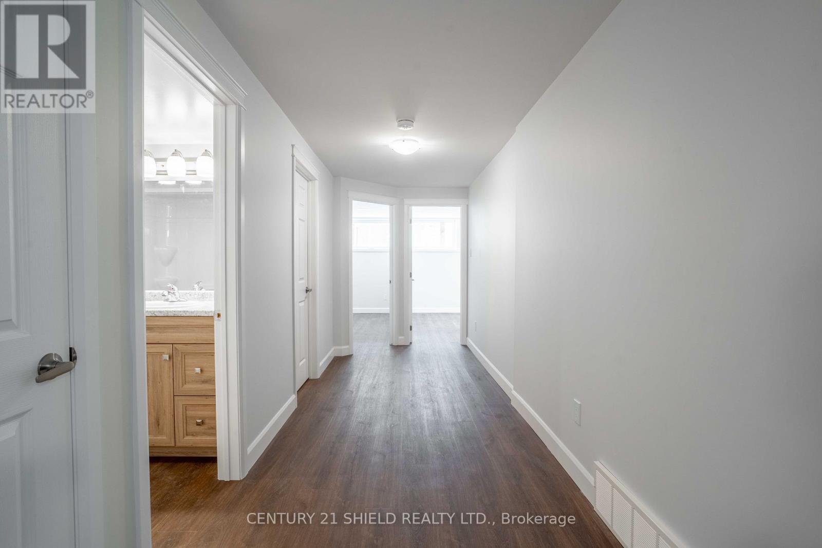 Photo 19 of 301 Kooiman Avenue, Cornwall ON