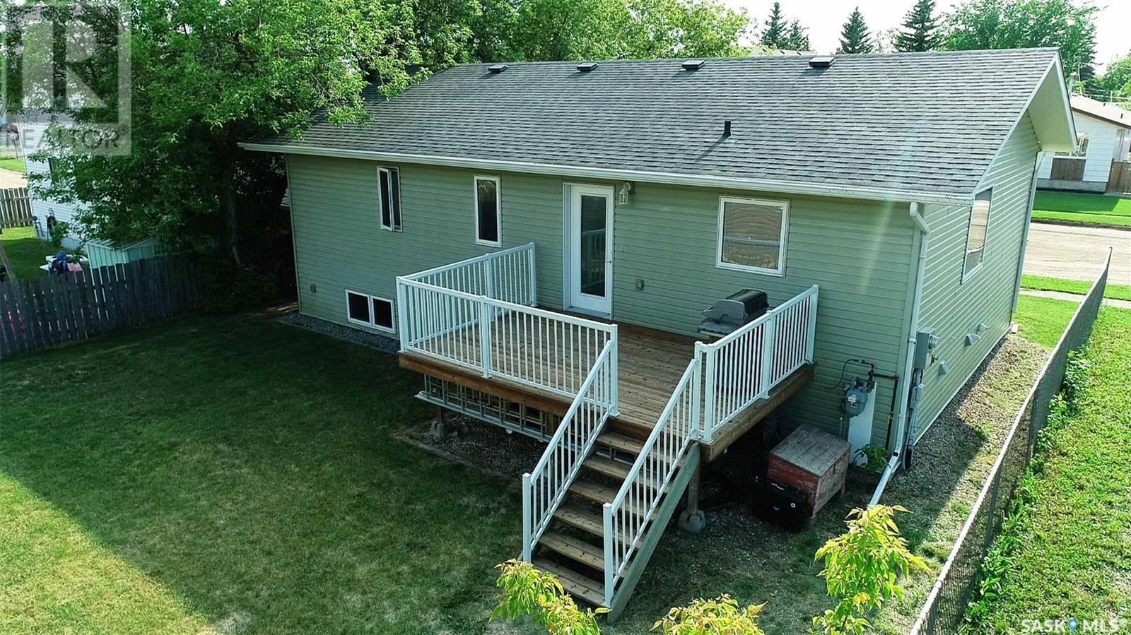 Photo 27 of 216 2nd Avenue S, Melfort SK