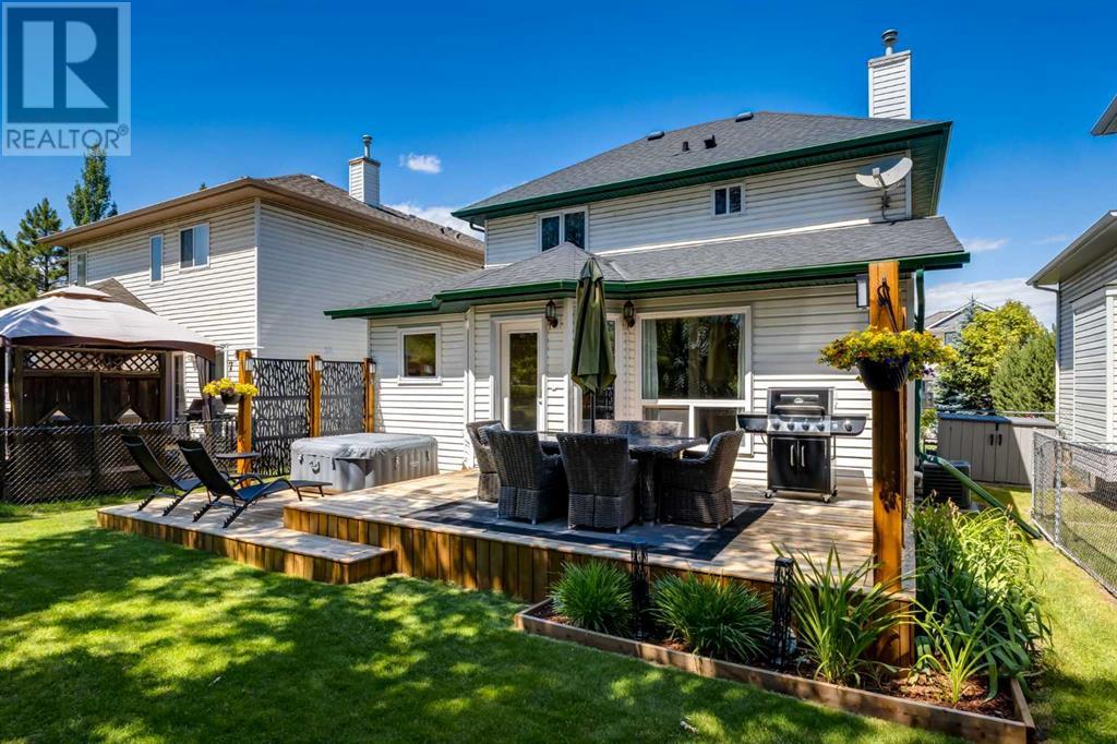 Single Family House for Sale in  Douglas Ridge Green SE Douglasdale/Glen Calgary 