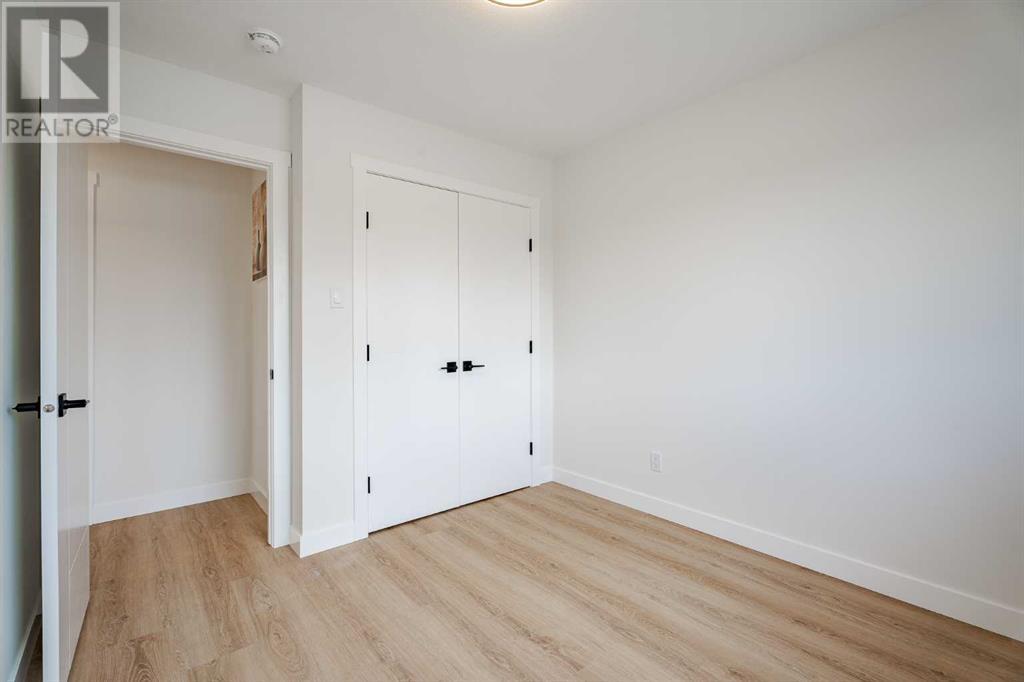 Single Family House Bi-level for Sale in  Huntbourne Road NE Huntington Hills Calgary 