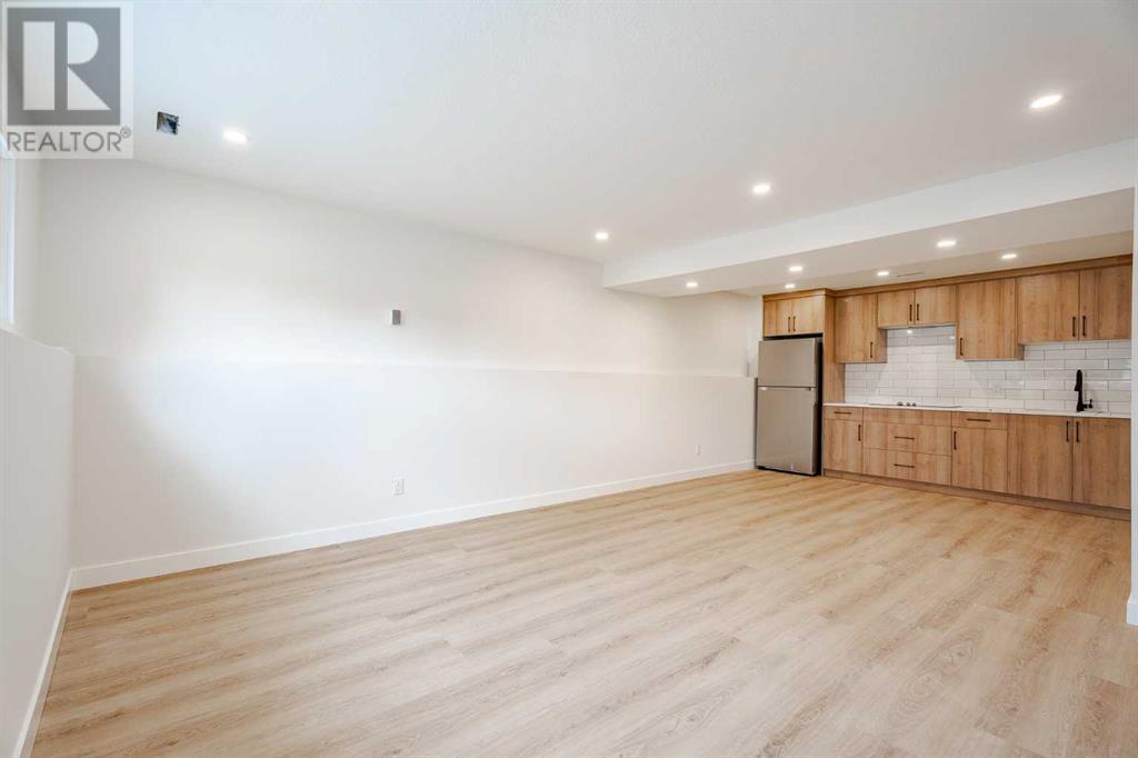 Single Family House Bi-level for Sale in  Huntbourne Road NE Huntington Hills Calgary 
