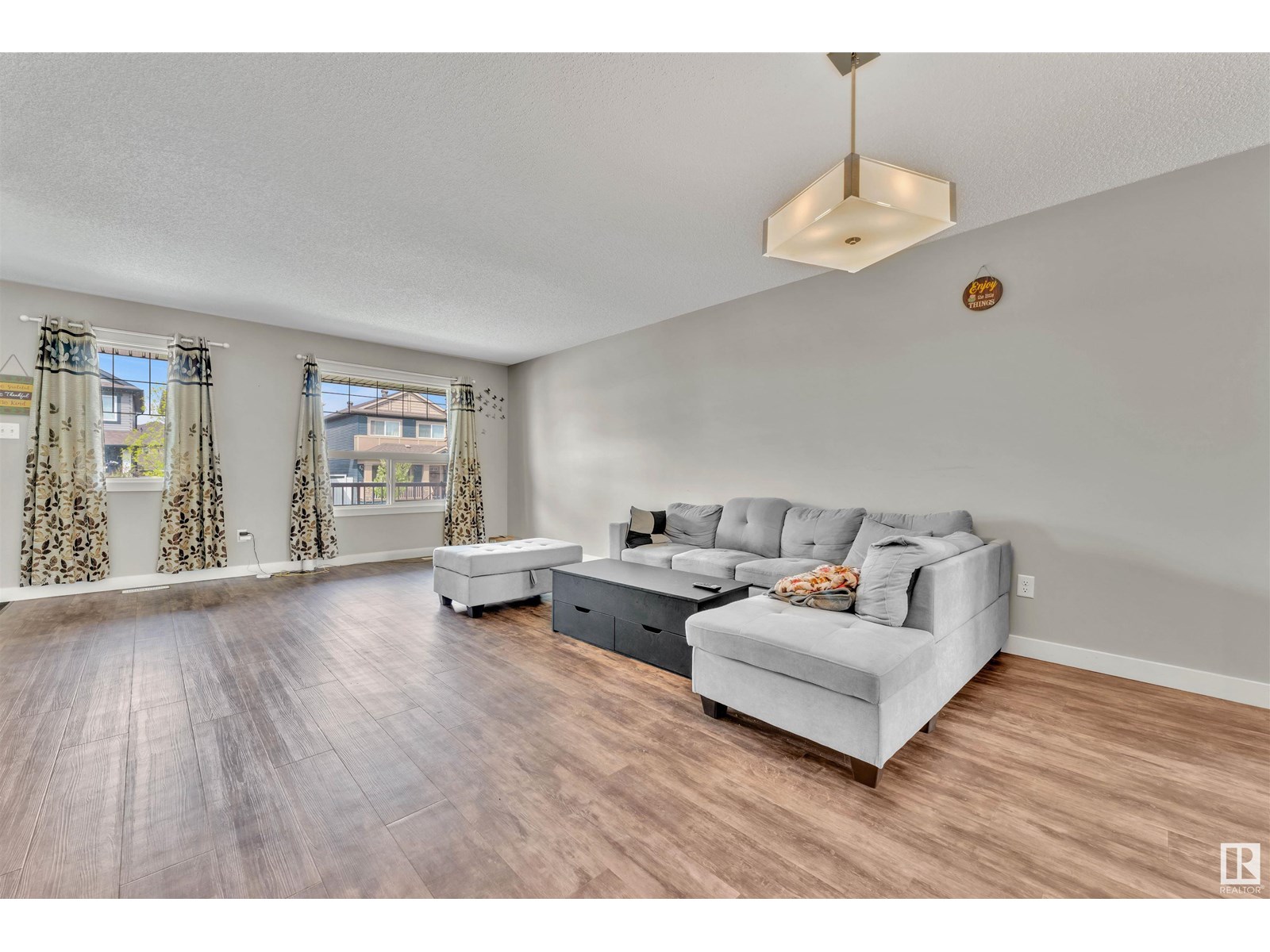 Photo 5 of 1531 22 St Nw Nw, Edmonton AB