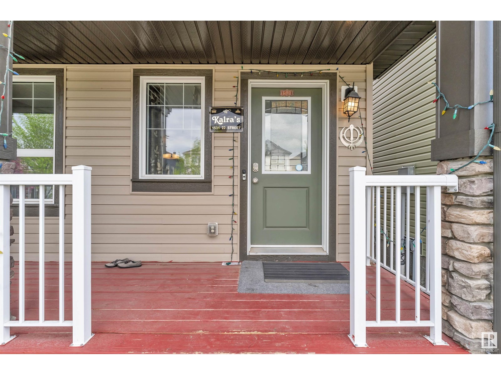 Photo 3 of 1531 22 St Nw Nw, Edmonton AB