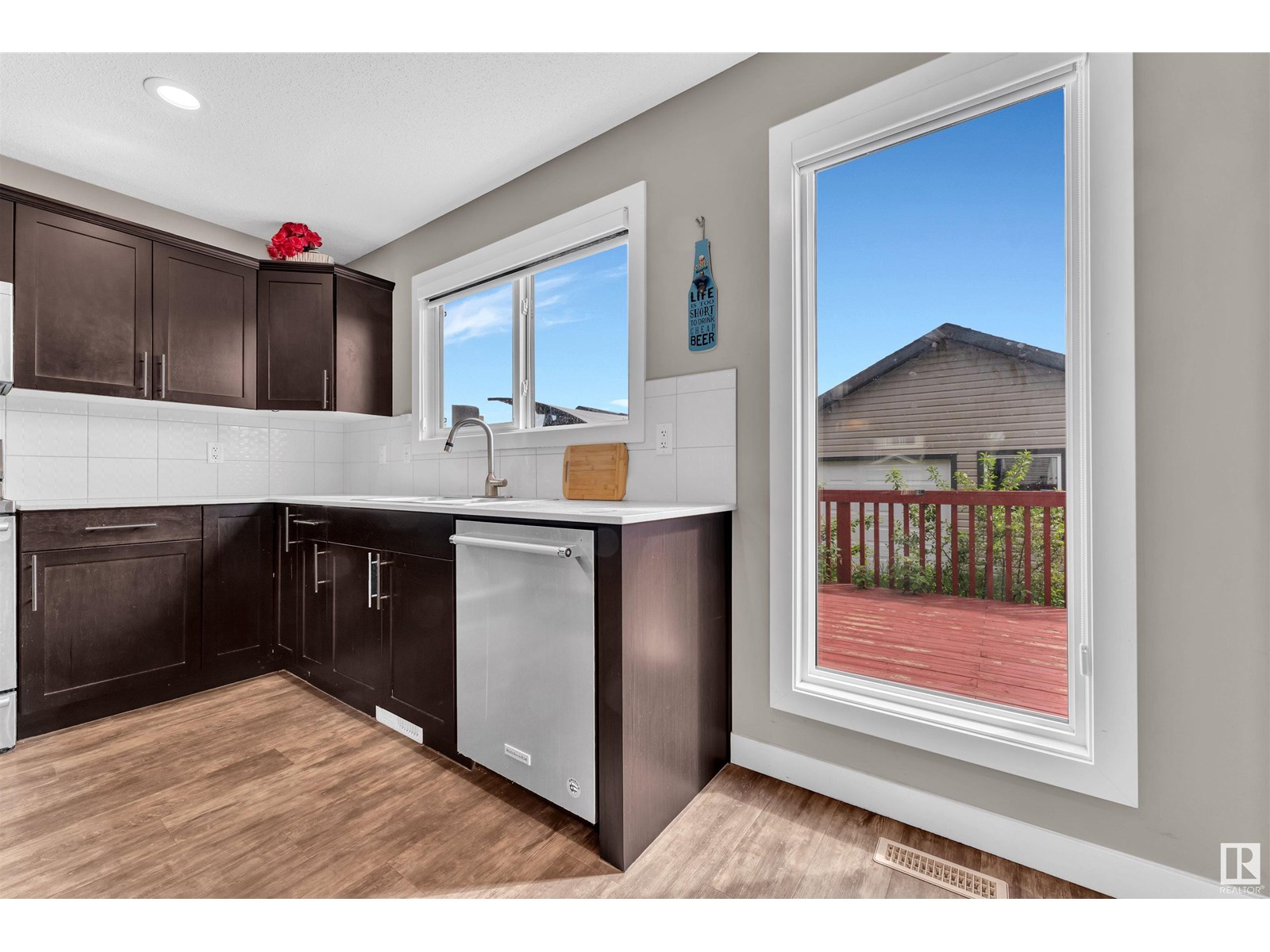 Photo 9 of 1531 22 St Nw Nw, Edmonton AB