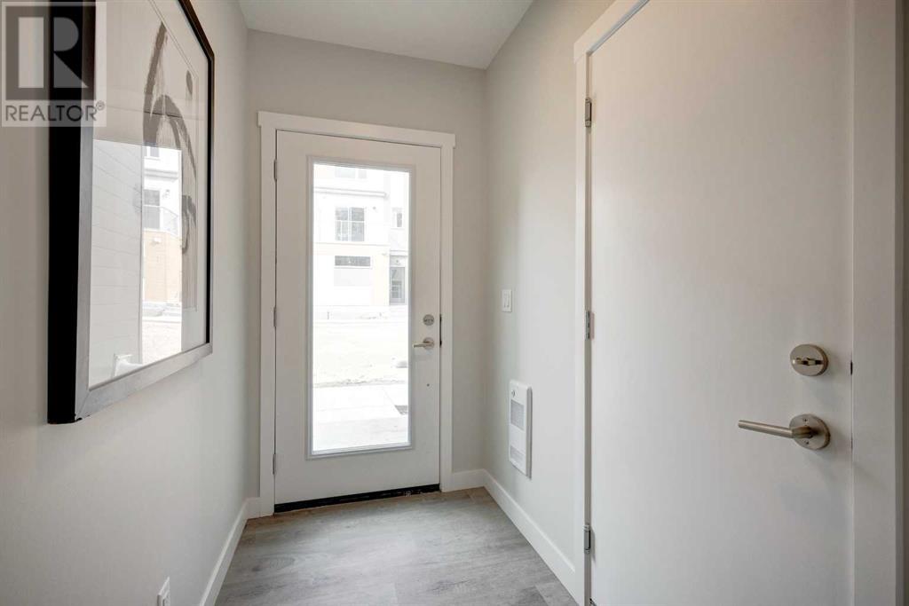 Single Family House for Sale in  Shawnee Square SW Shawnee Slopes Calgary 