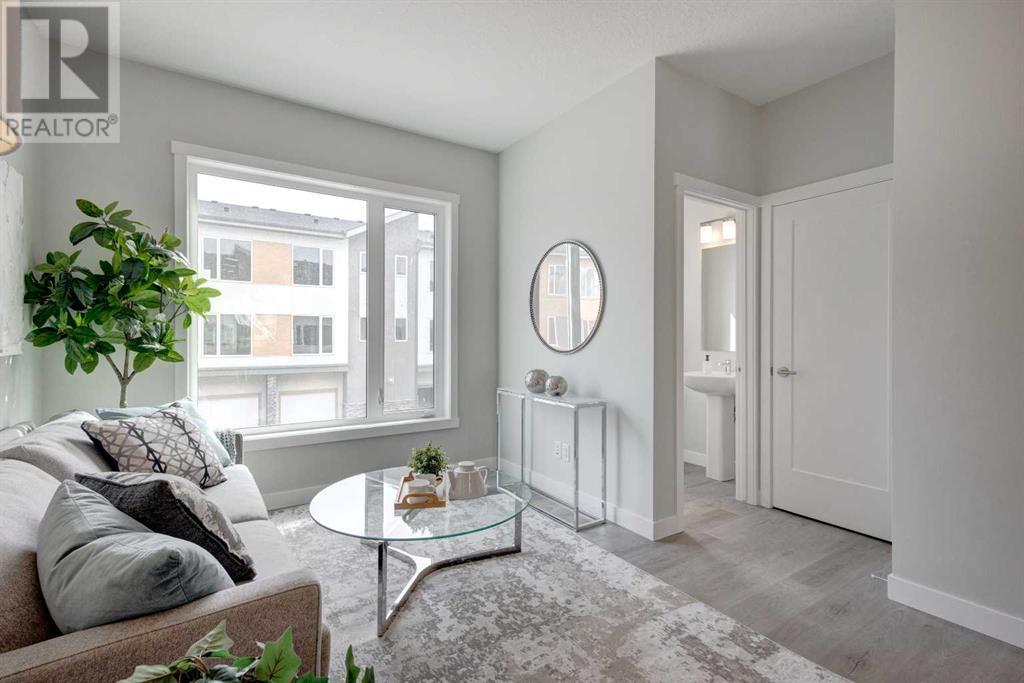 Single Family House for Sale in  Shawnee Square SW Shawnee Slopes Calgary 