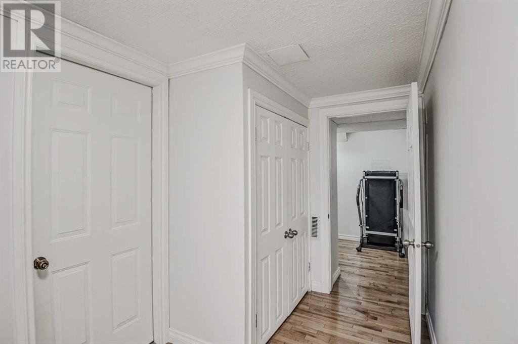 Single Family House for Sale in    Avenue SE Acadia Calgary 