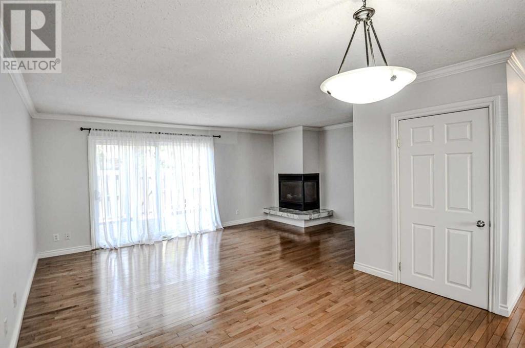 Single Family House for Sale in    Avenue SE Acadia Calgary 