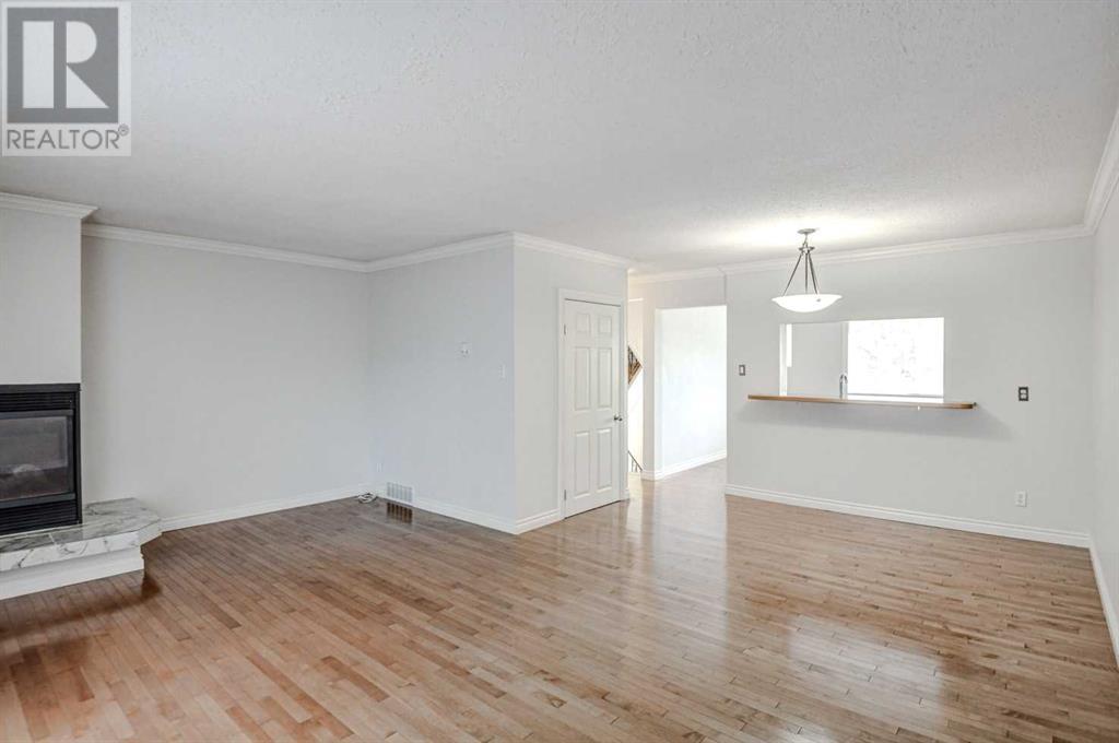 Single Family House for Sale in    Avenue SE Acadia Calgary 
