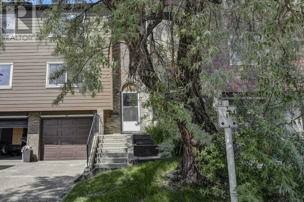 Single Family House for Sale in    Avenue SE Acadia Calgary 
