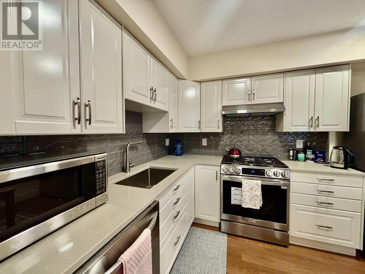 17 1204 MAIN STREET, Squamish