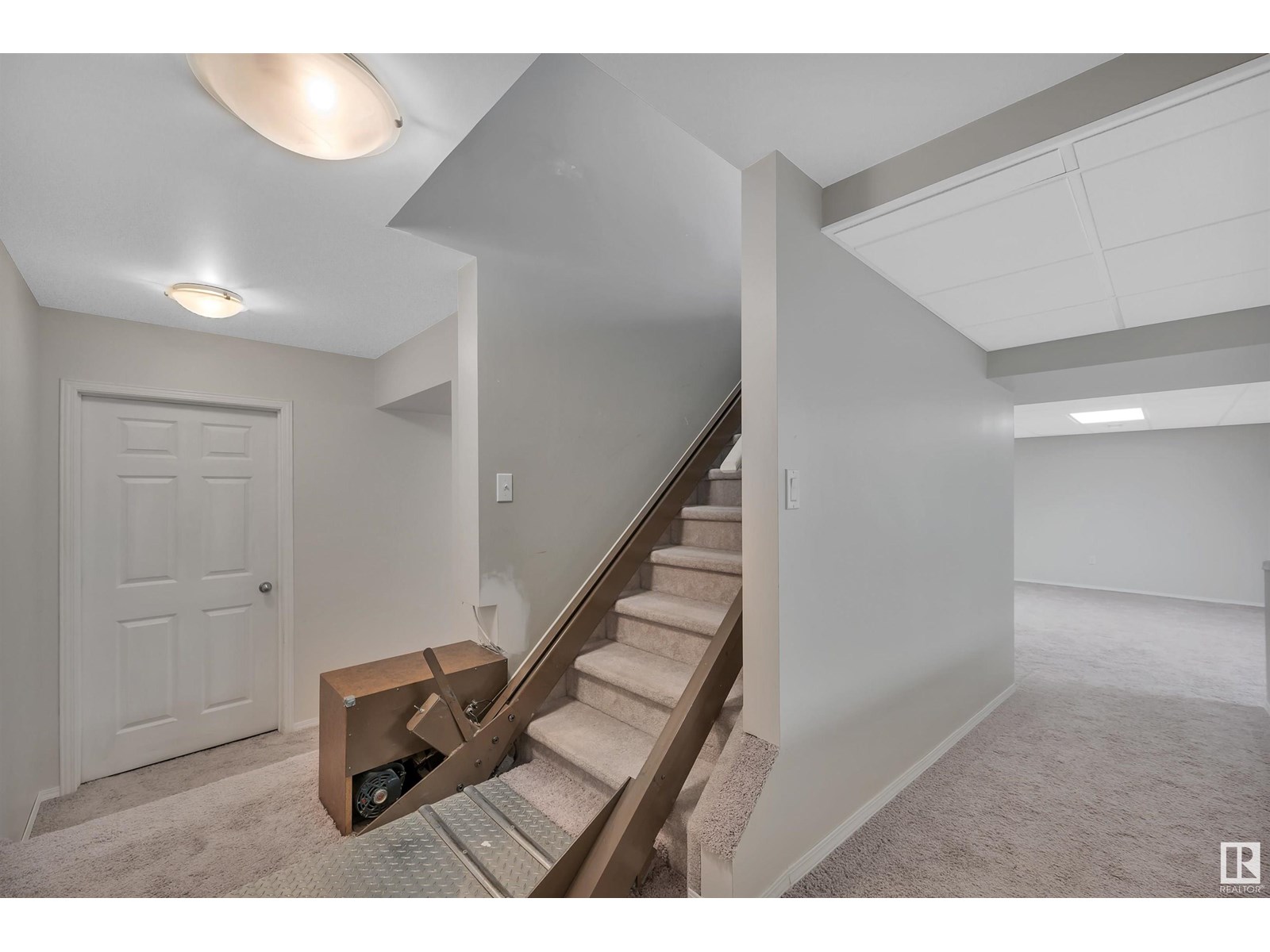 Photo 30 of 4927 152 Av Nw, Edmonton AB