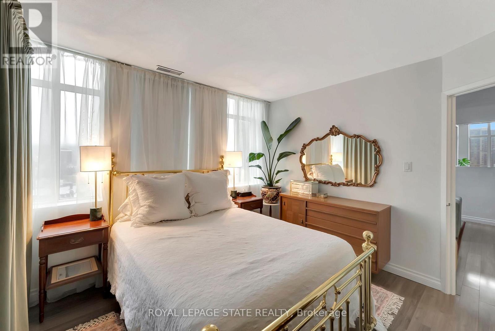 Photo 25 of 1205 36 James Street S, Hamilton ON