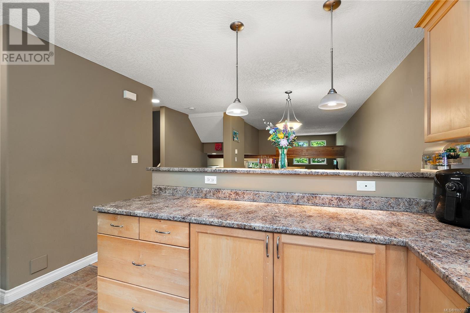 Single Family House Westcoast for Sale in   Mallek Cres Victoria 