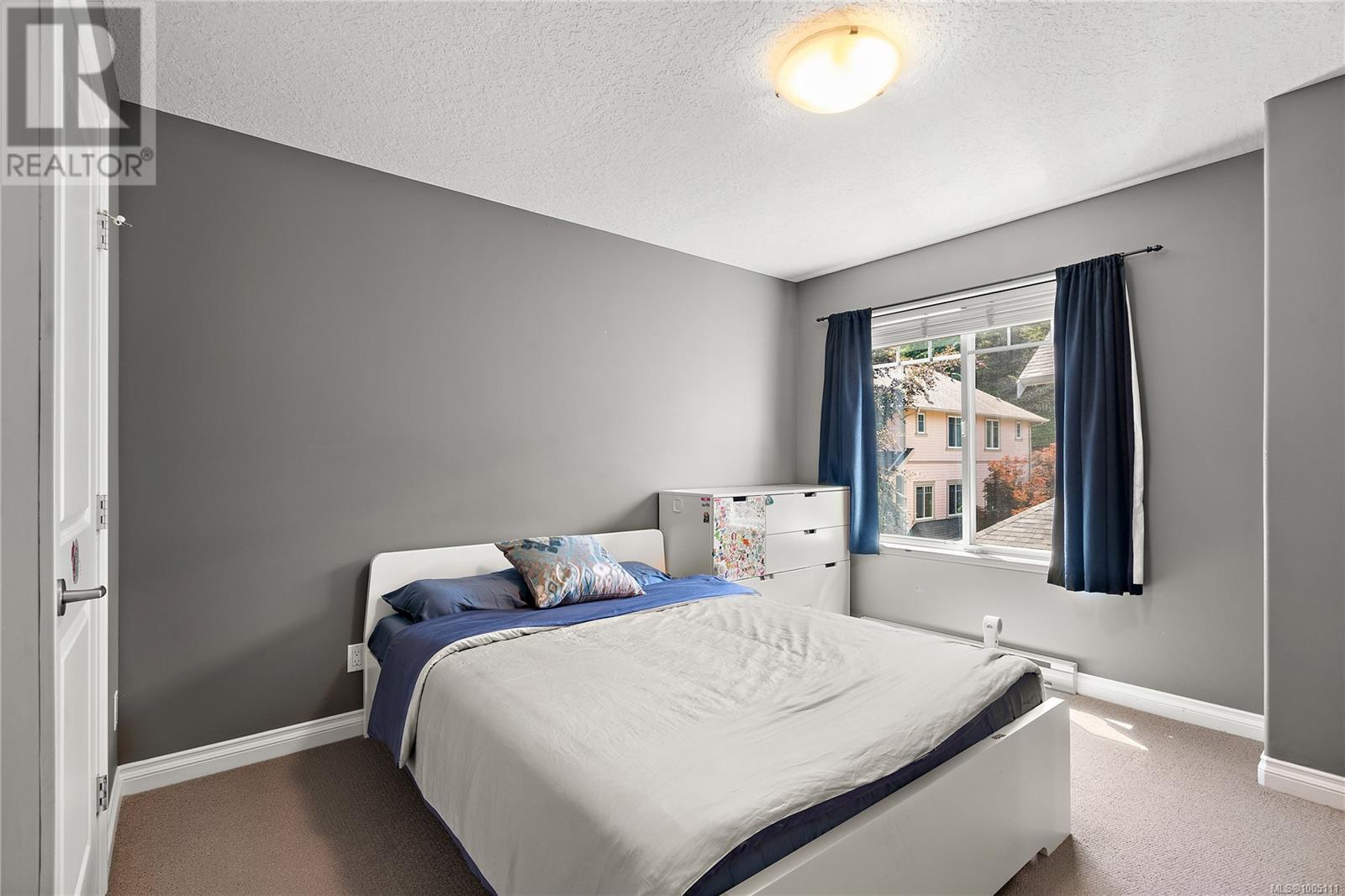 Single Family House Westcoast for Sale in   Mallek Cres Victoria 