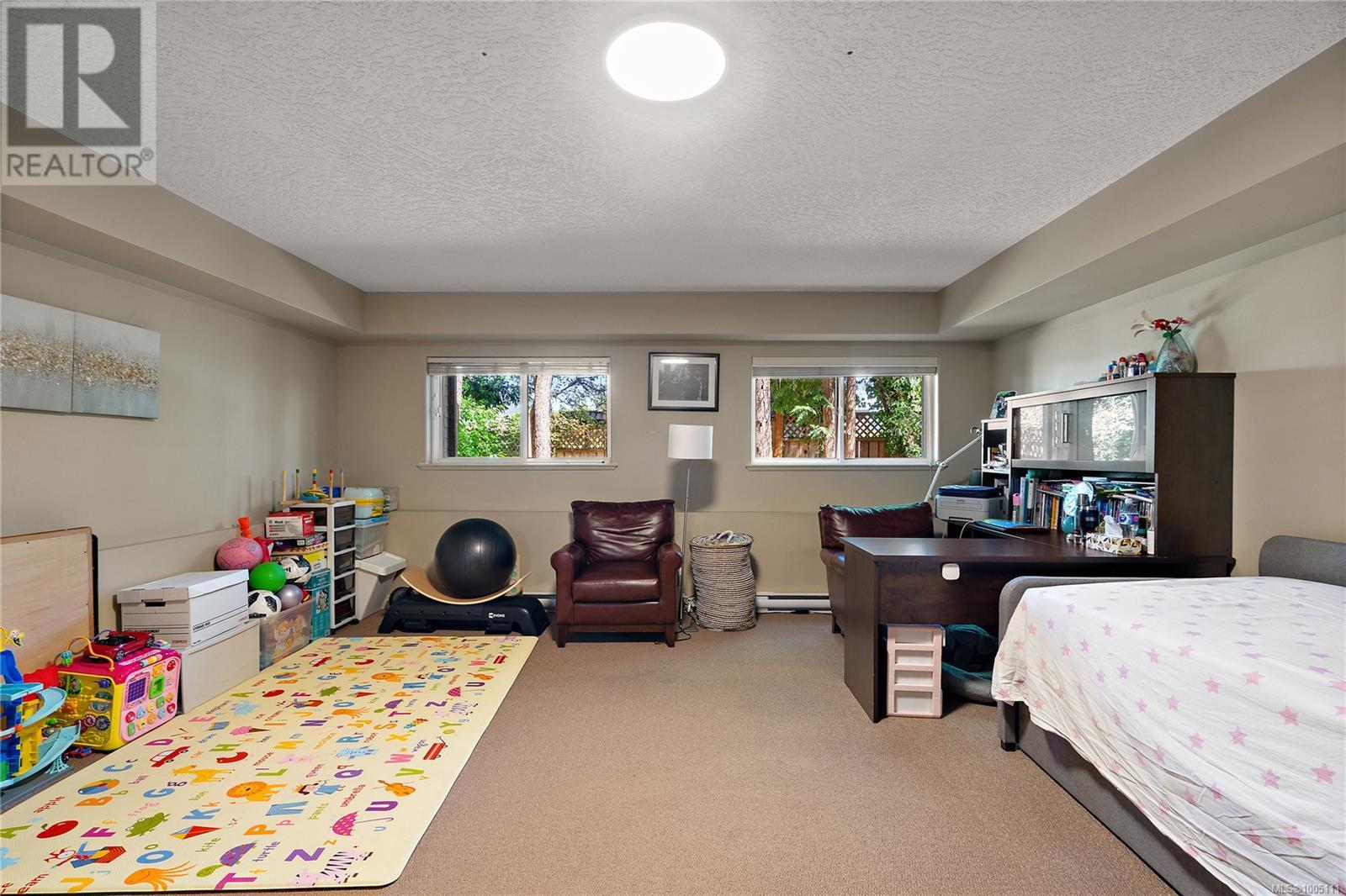 Single Family House Westcoast for Sale in   Mallek Cres Victoria 