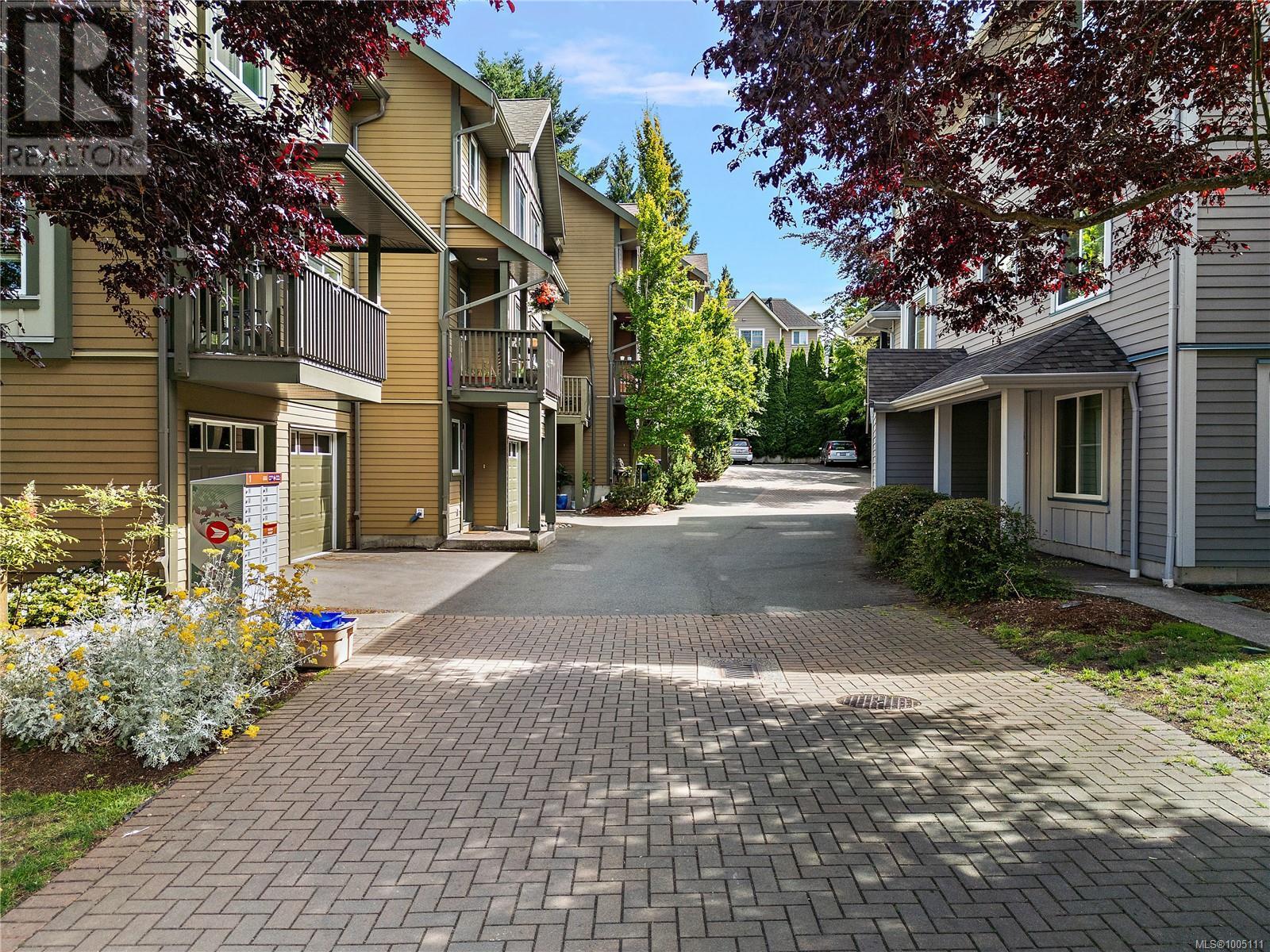 Single Family House Westcoast for Sale in   Mallek Cres Victoria 