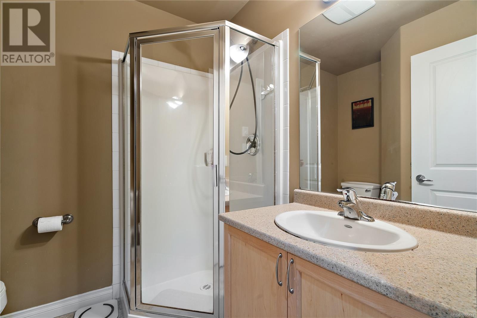 Single Family House Westcoast for Sale in   Mallek Cres Victoria 