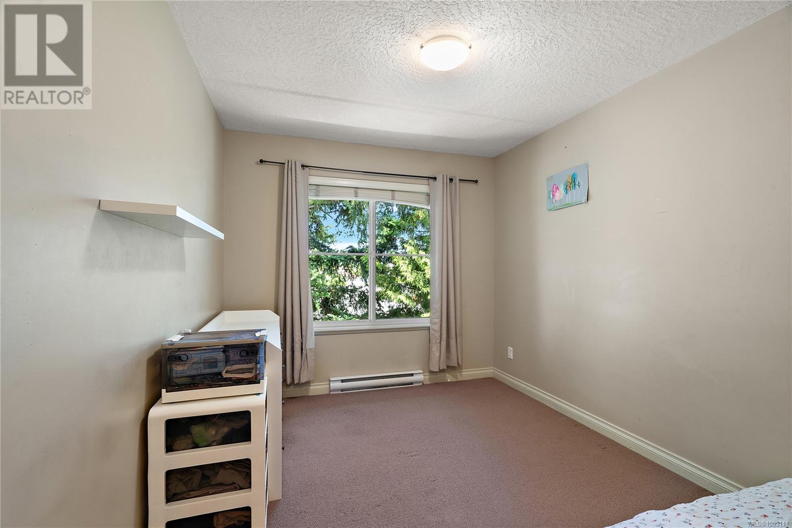 Single Family House Westcoast for Sale in   Mallek Cres Victoria 