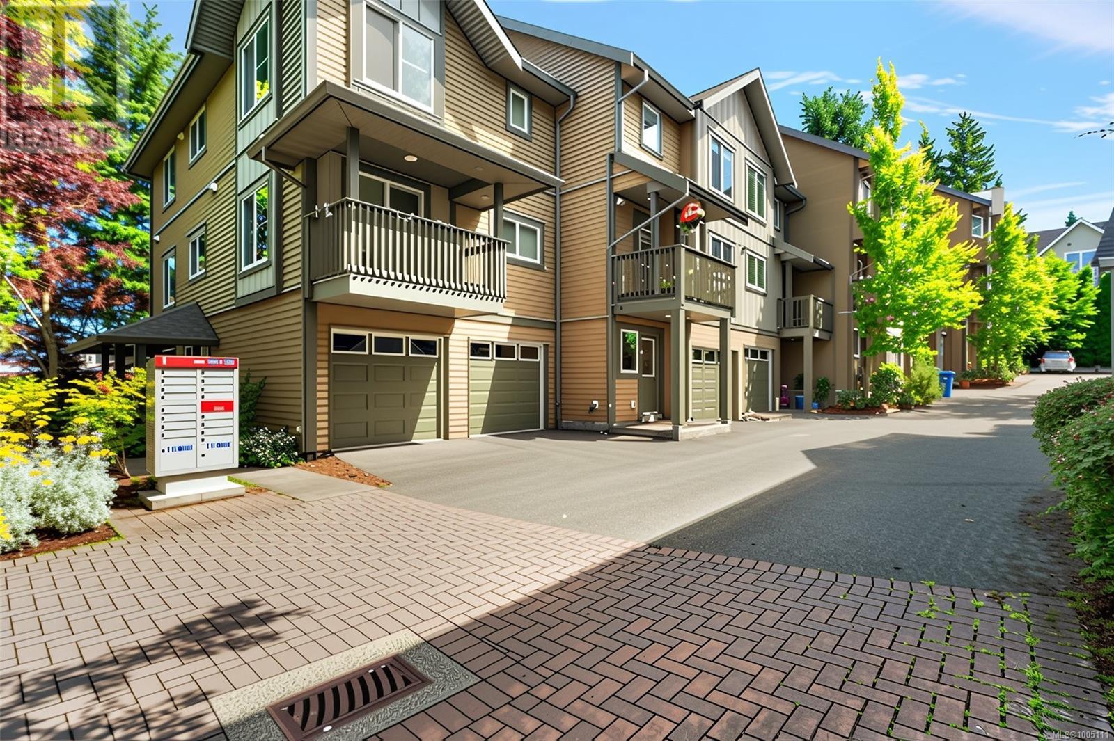Single Family House Westcoast for Sale in   Mallek Cres Victoria 