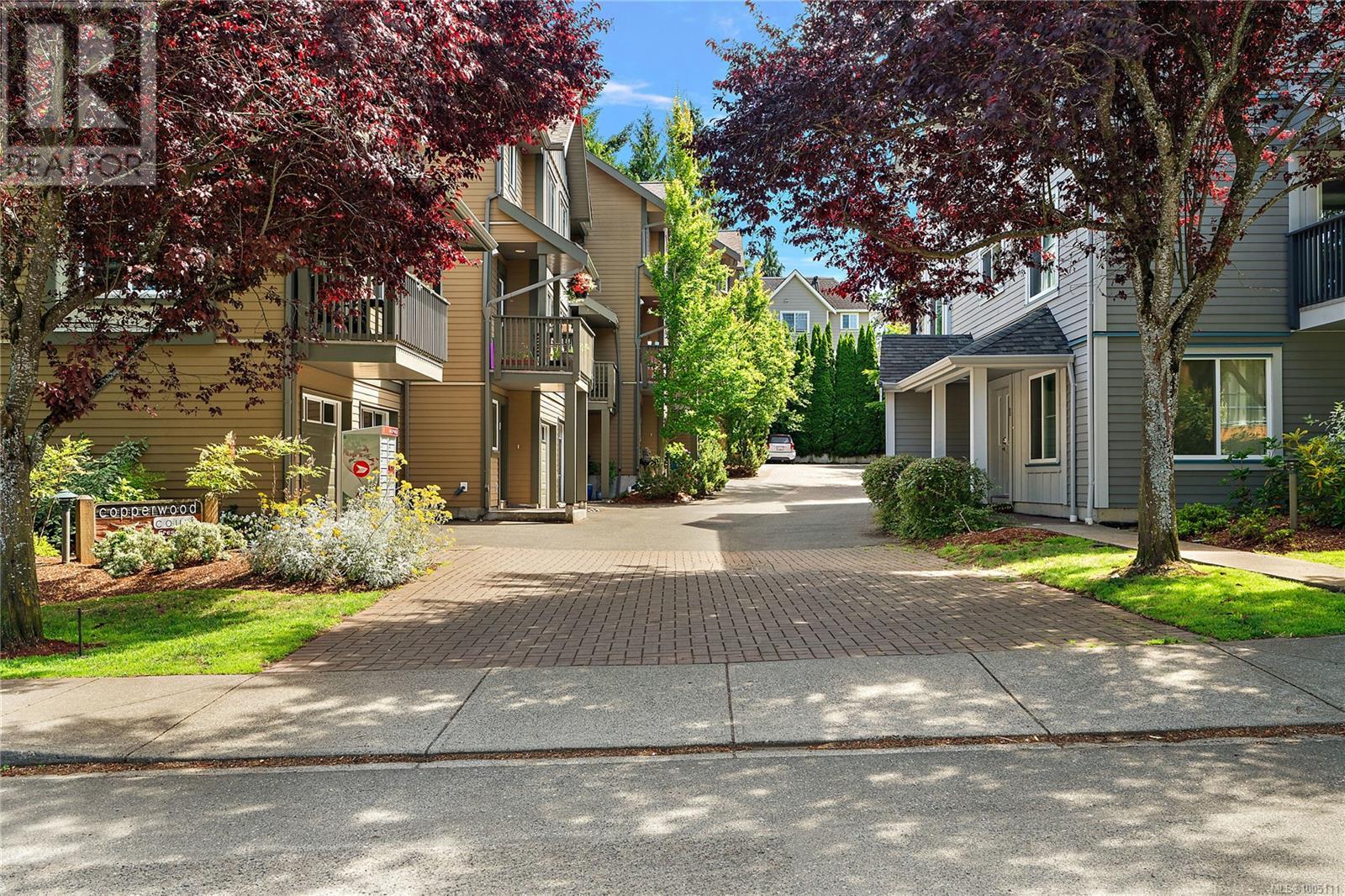 Single Family House Westcoast for Sale in   Mallek Cres Victoria 