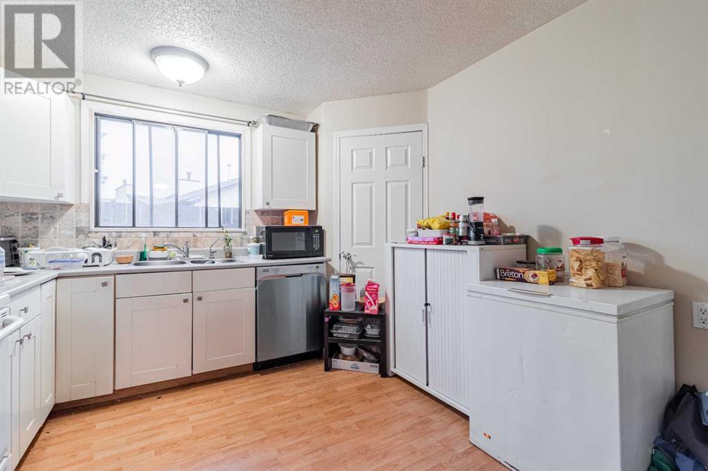 Single Family House Bungalow for Sale in  Castlegrove Road NE Castleridge Calgary 