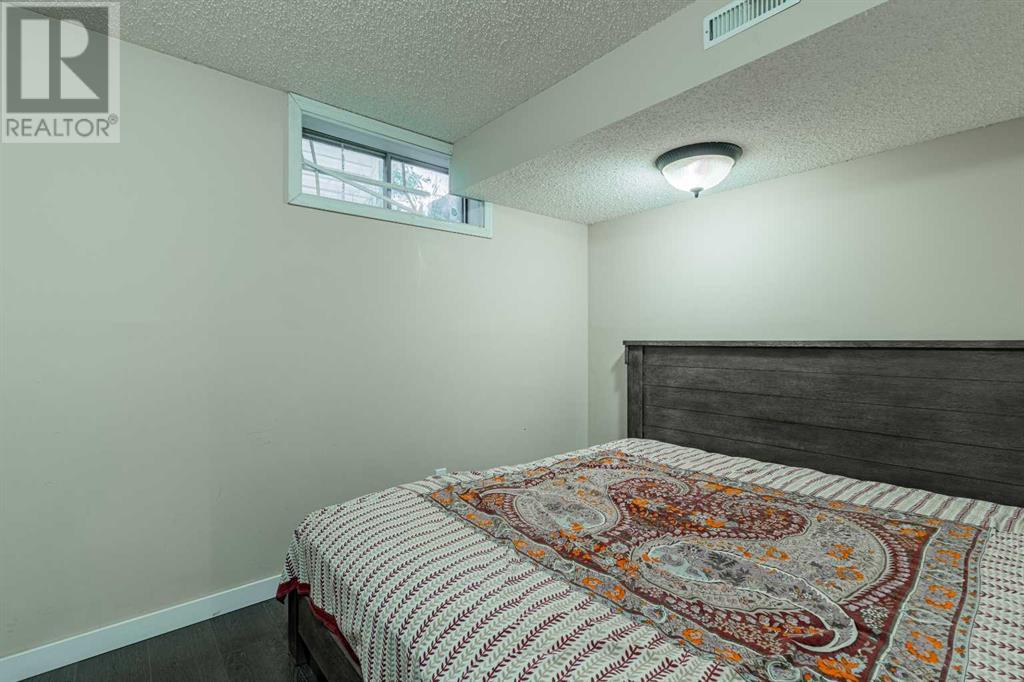 Single Family House Bungalow for Sale in  Castlegrove Road NE Castleridge Calgary 