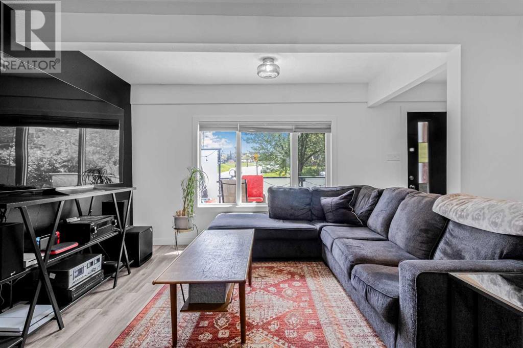 Single Family House for Sale in   Avenue NE Highland Park Calgary 