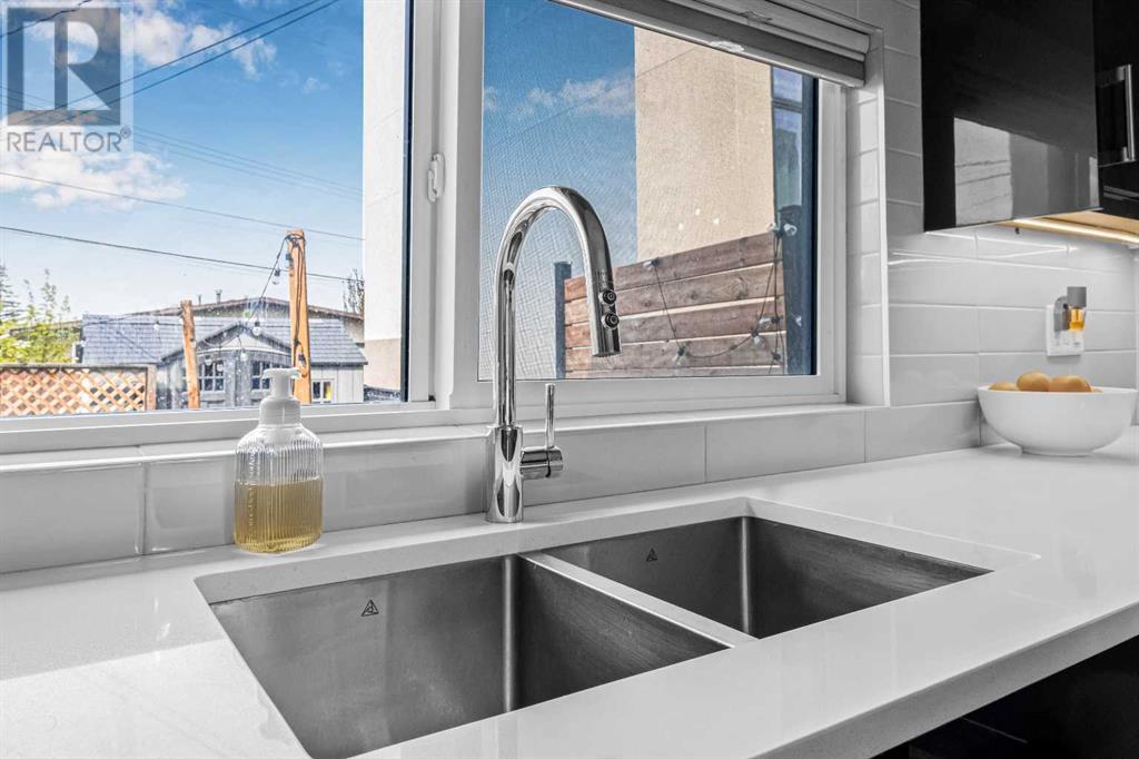 Single Family House for Sale in   Avenue NE Highland Park Calgary 
