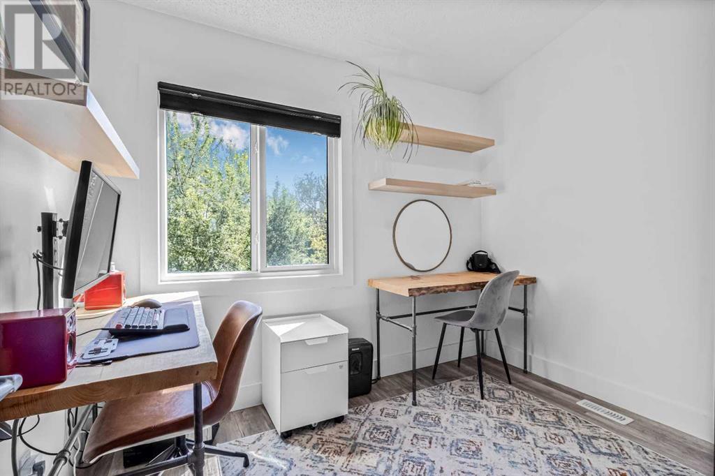 Single Family House for Sale in   Avenue NE Highland Park Calgary 