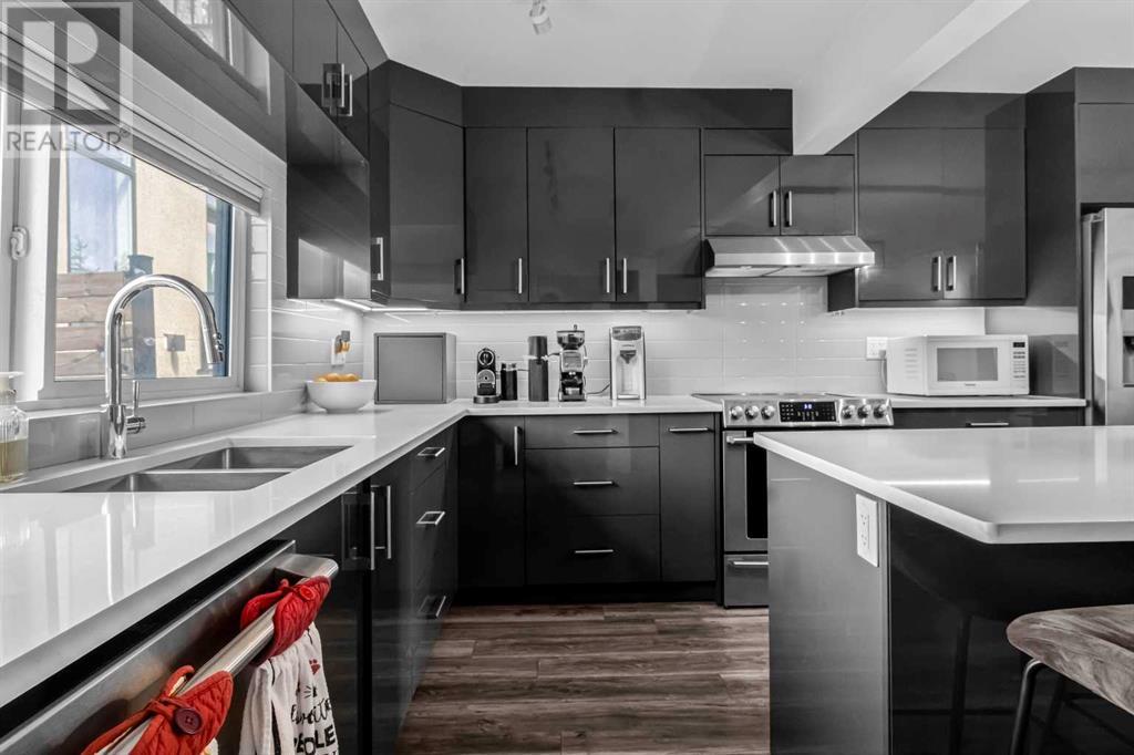 Single Family House for Sale in   Avenue NE Highland Park Calgary 