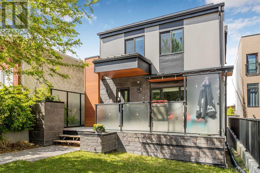352 33 Avenue NE, Calgary, Alberta