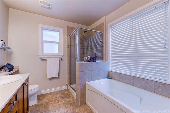 Photo 12 of 19389 66 Avenue, Surrey BC
