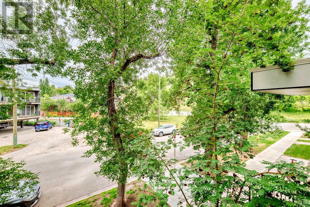 Single Family House for Sale in    Avenue NW Sunnyside Calgary 