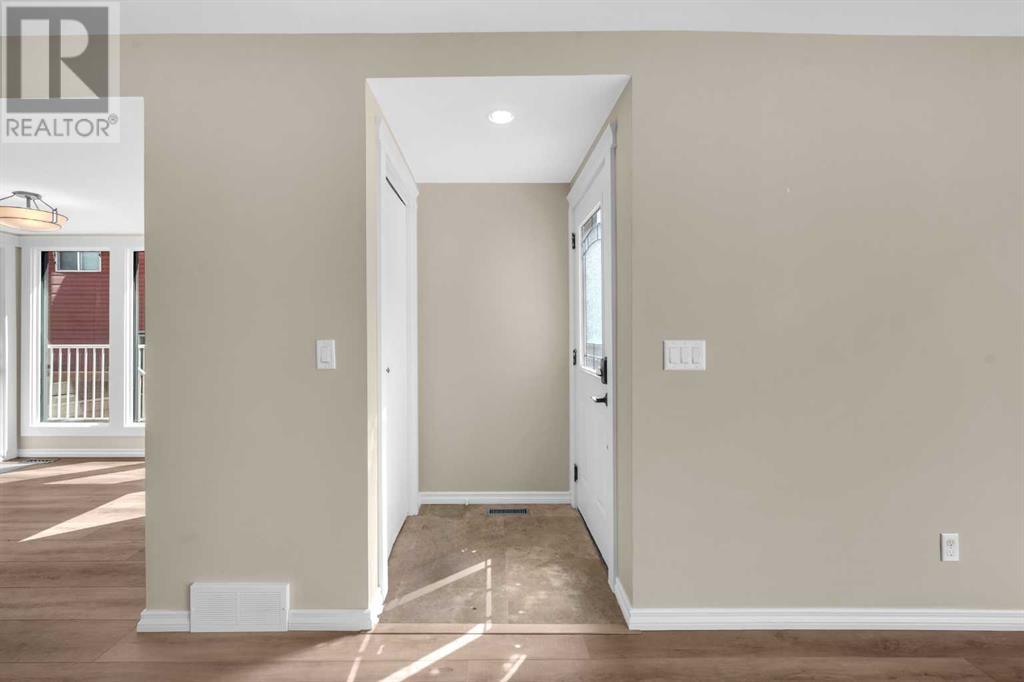 Single Family House for Sale in  Ranch Glen Drive NW Ranchlands Calgary 