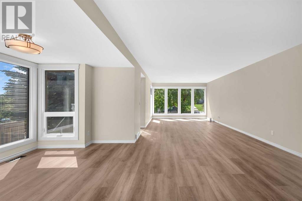 Single Family House for Sale in  Ranch Glen Drive NW Ranchlands Calgary 