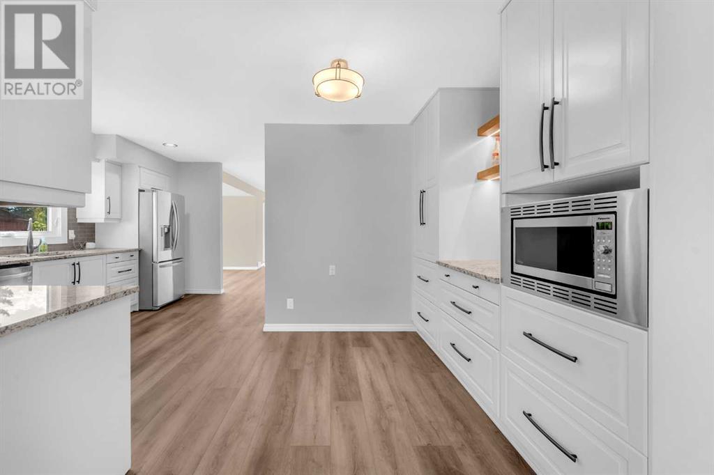 Single Family House for Sale in  Ranch Glen Drive NW Ranchlands Calgary 