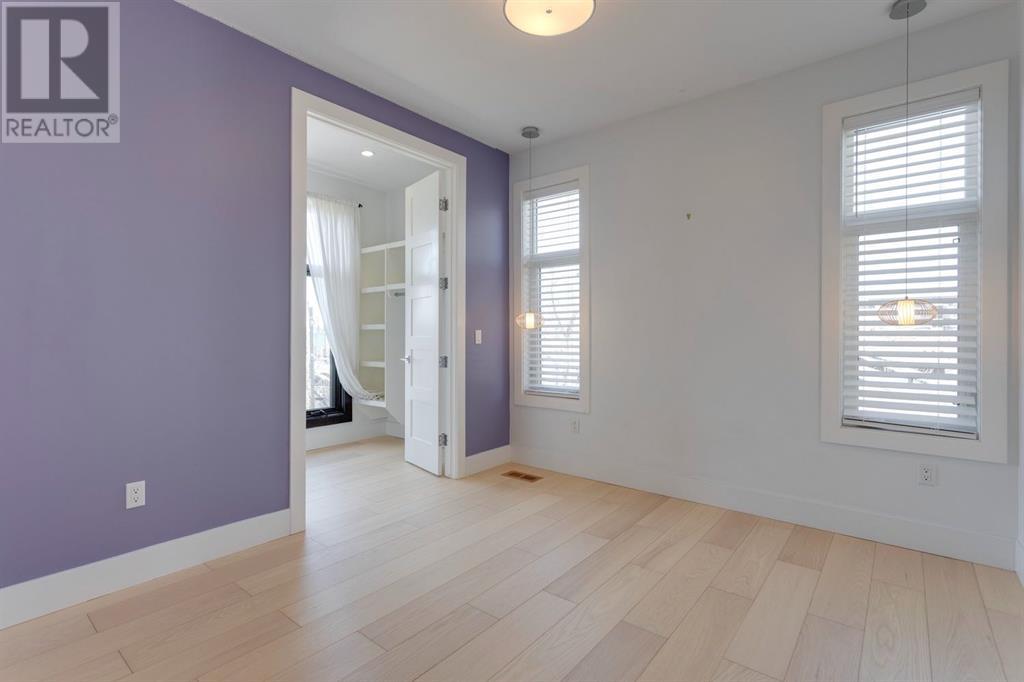 Single Family House for Sale in   Street NW Hounsfield Heights/Briar Hill Calgary 