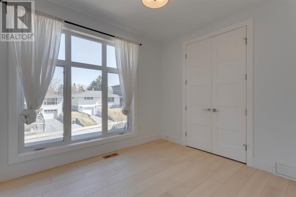 Single Family House for Sale in   Street NW Hounsfield Heights/Briar Hill Calgary 
