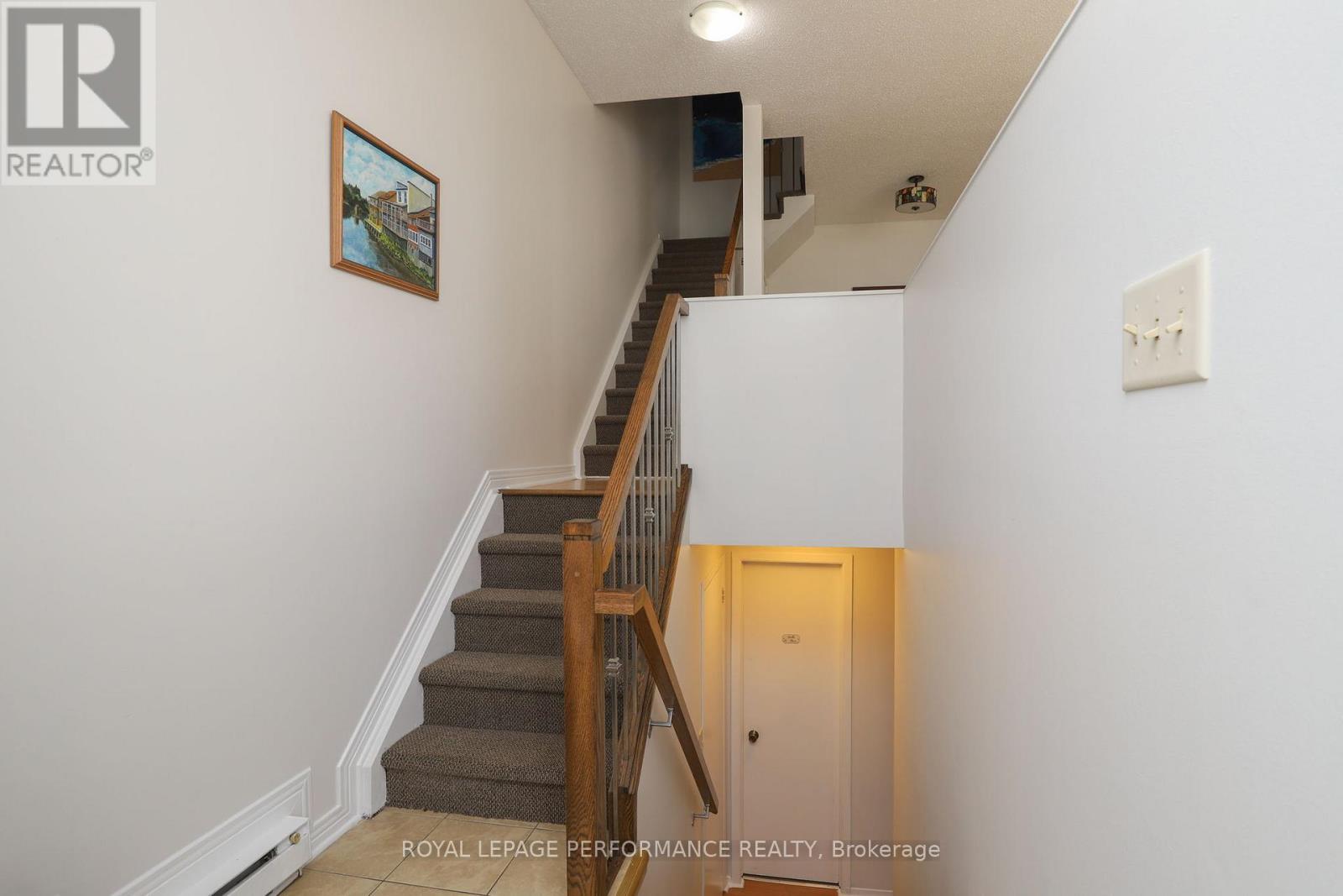 Photo 19 of A 2 Lovell Lane, Ottawa ON