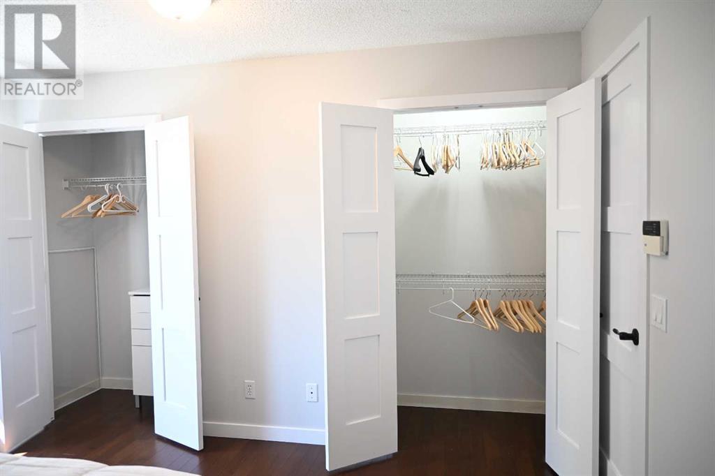 Single Family House for Sale in  Hawkstone Manor NW Hawkwood Calgary 