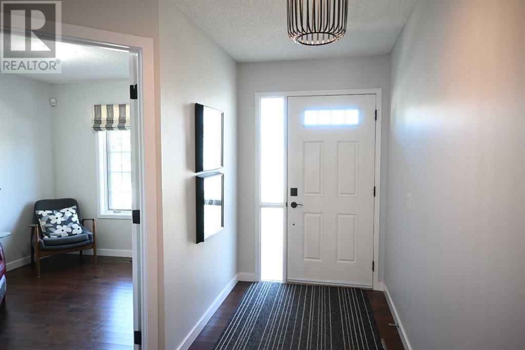 Single Family House for Sale in  Hawkstone Manor NW Hawkwood Calgary 