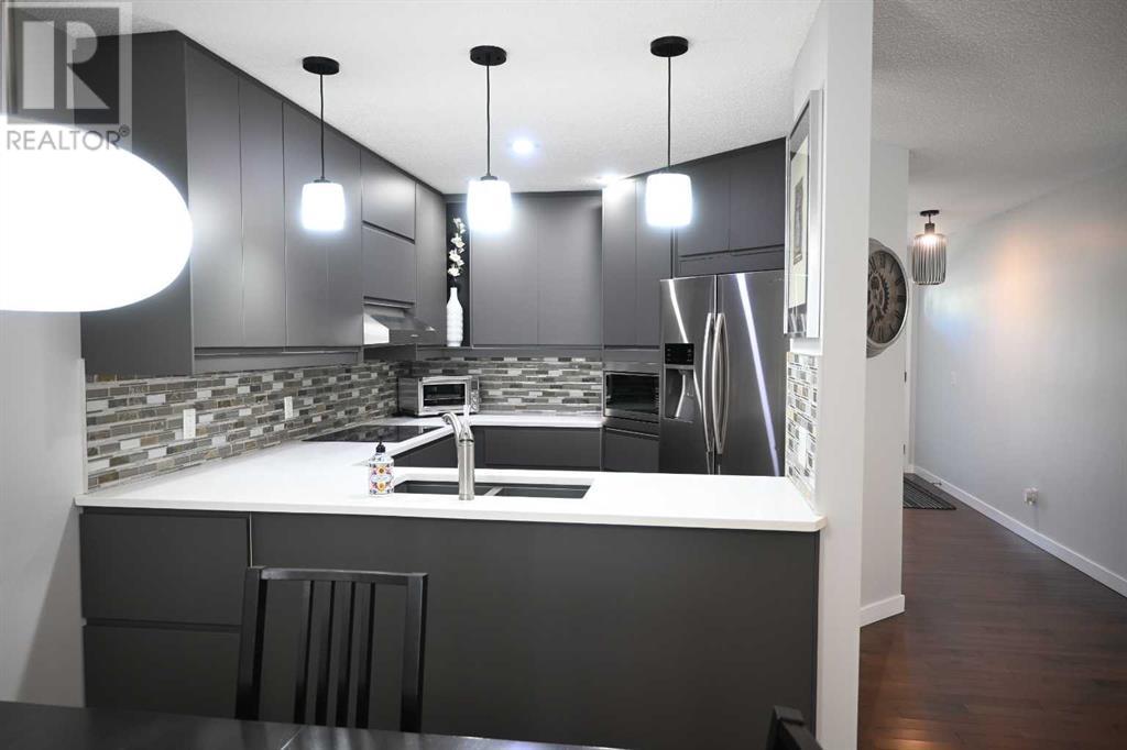 Single Family House for Sale in  Hawkstone Manor NW Hawkwood Calgary 
