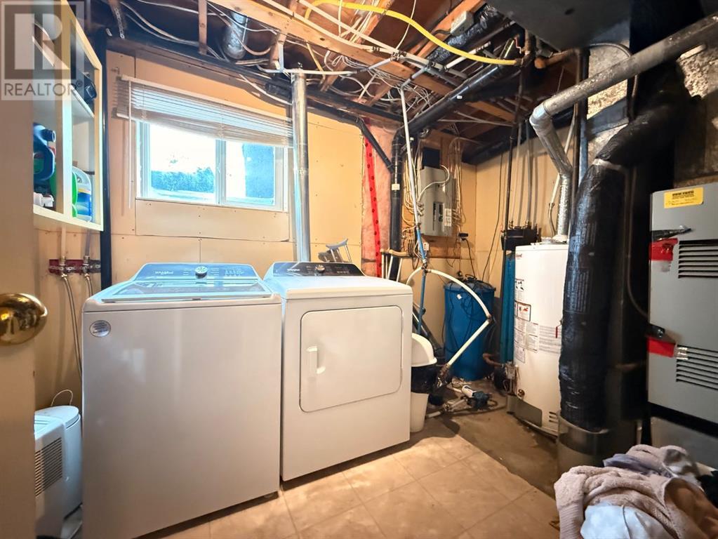 Photo 28 of 213 3 Street W, Lashburn SK