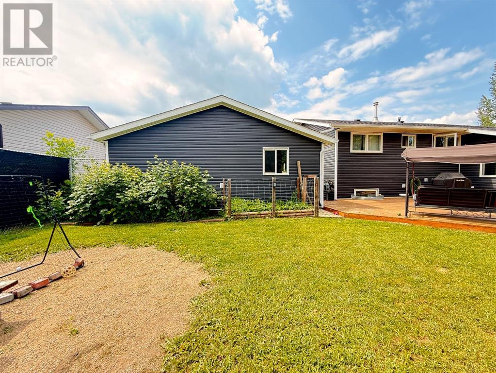 Photo 33 of 213 3 Street W, Lashburn SK