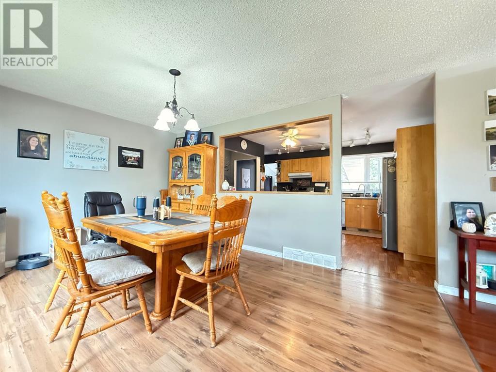 Photo 7 of 213 3 Street W, Lashburn SK