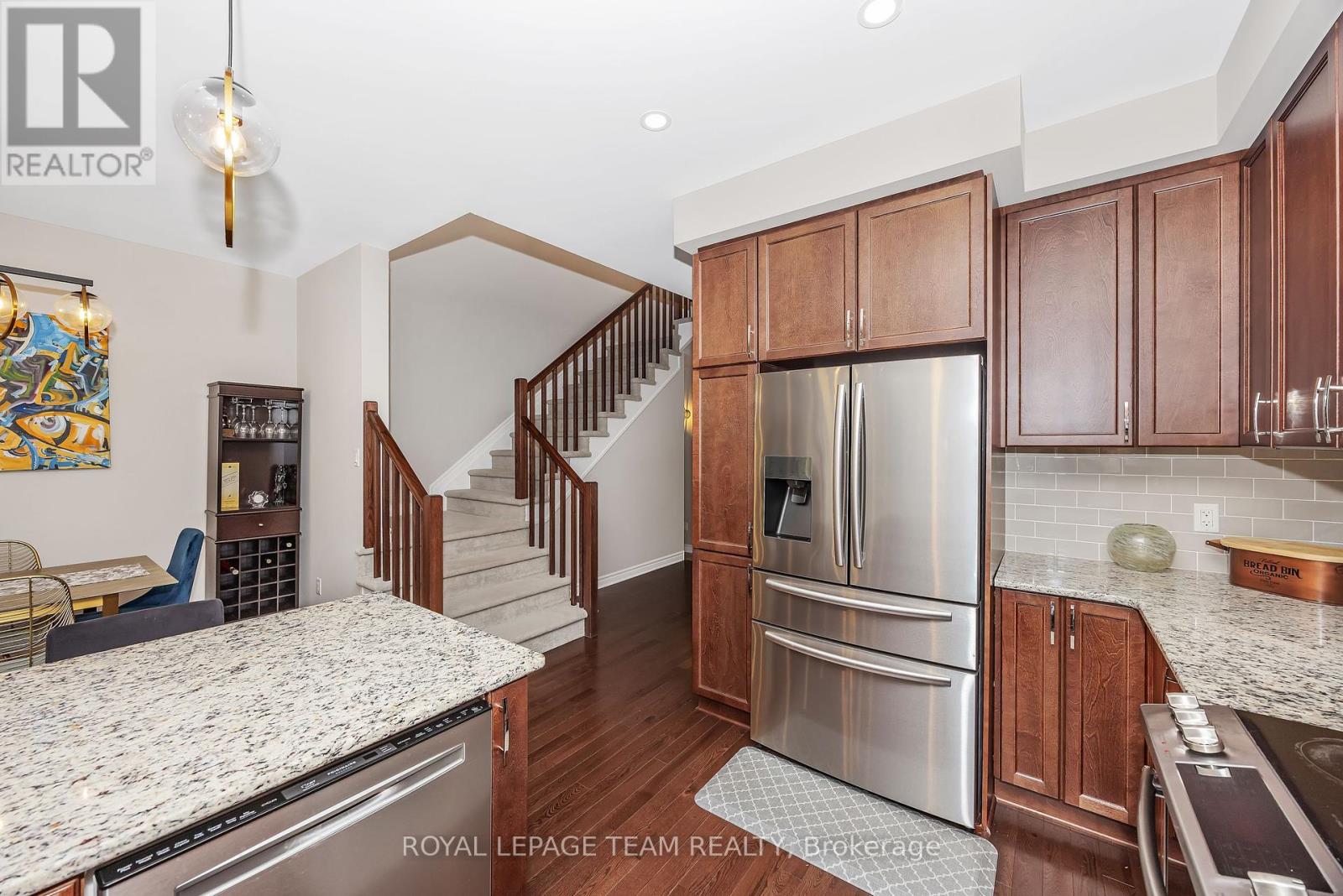 Photo 11 of 526 Edenwylde Drive, Ottawa ON